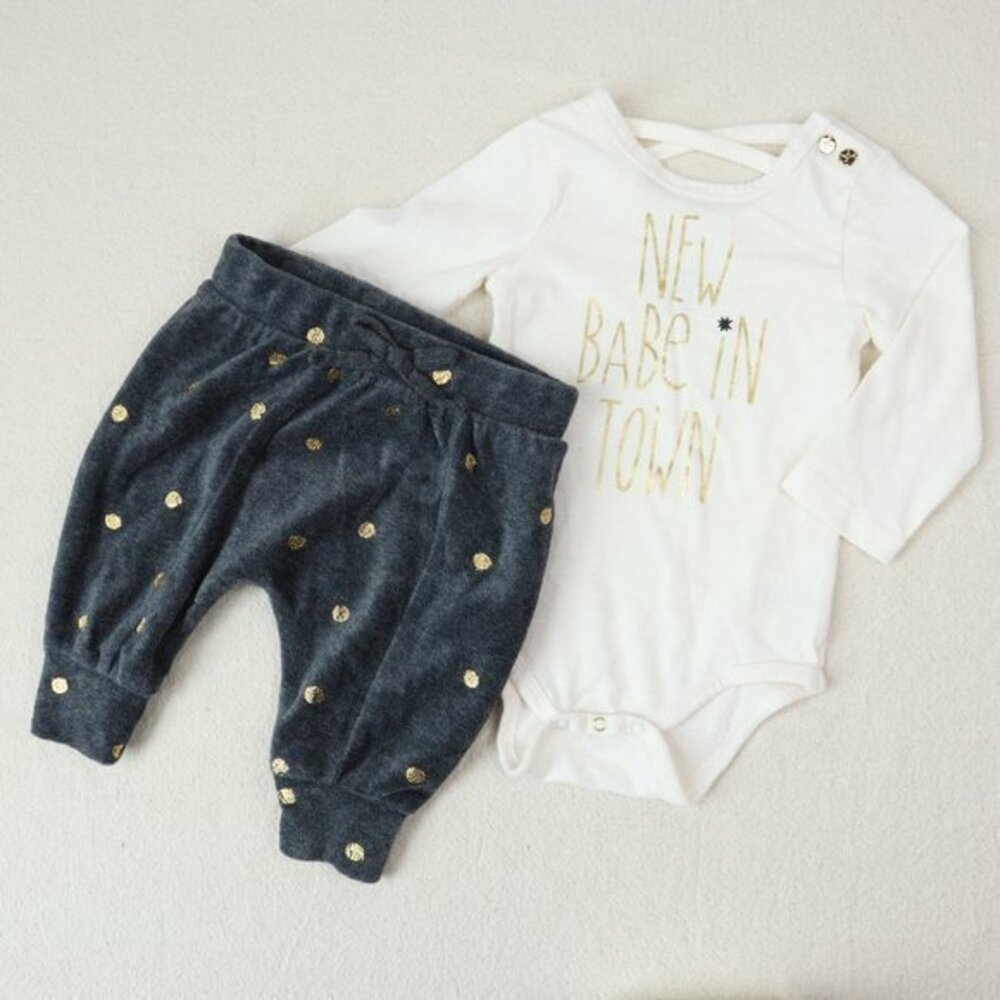 Baby Jessica Simpson Outfit Size 3-6 Month Bodysuit Top Shirt Pants Set New Babe